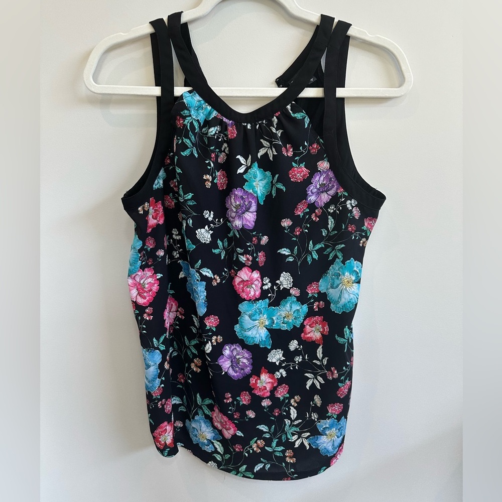 8/$20 Express Floral Sleeveless Top - Black with Multicolor Flowers Medium NWOT